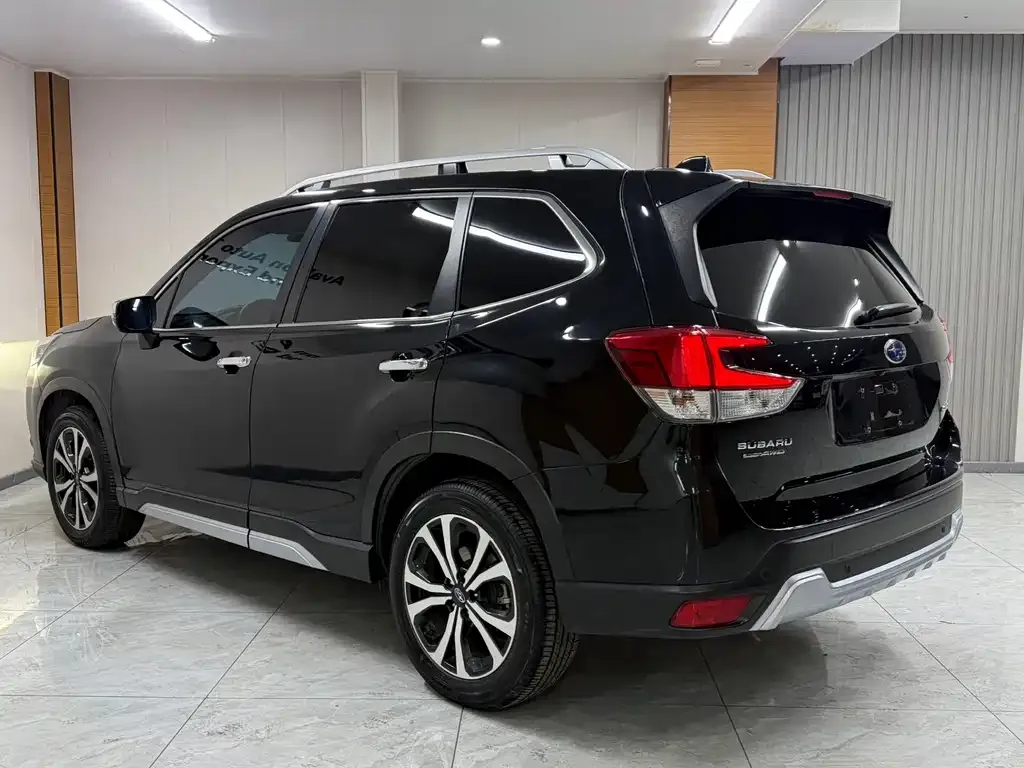 Subaru Forester 2021 из CN, фото 6