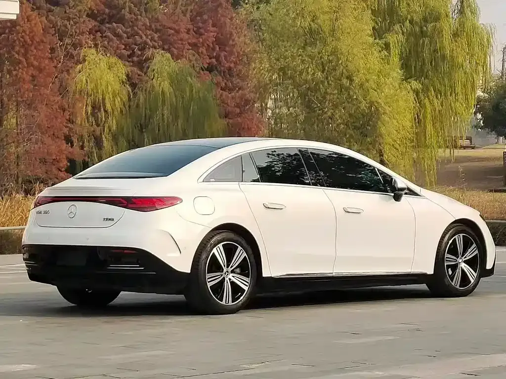 Mercedes-Benz EQE 2023 из CN, фото 9