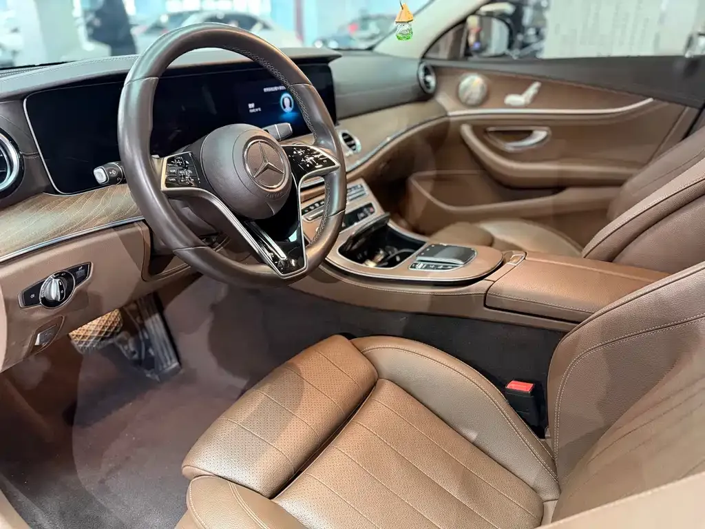 Mercedes-Benz E-Class 2022 из CN, фото 4