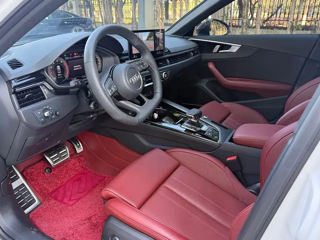 Audi A4L 2024 из CN, фото 3