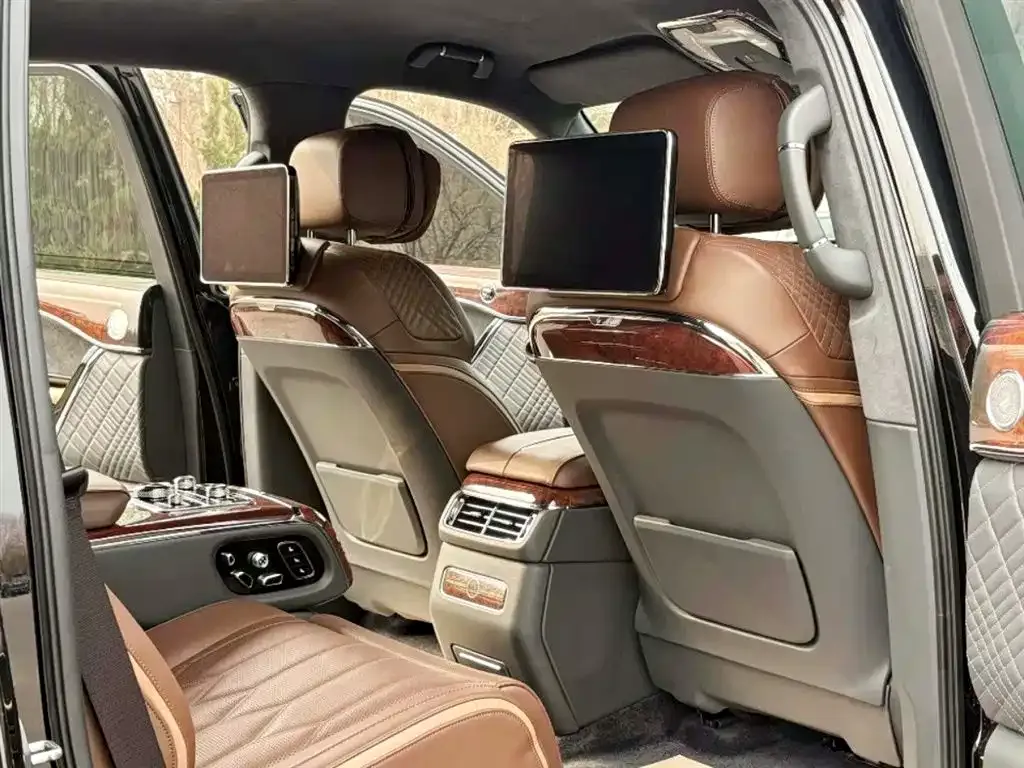Hongqi Golden Sunflower Guoyao 2022 из CN, фото 3