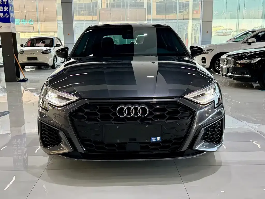 Audi A3 2023 из CN, фото 6