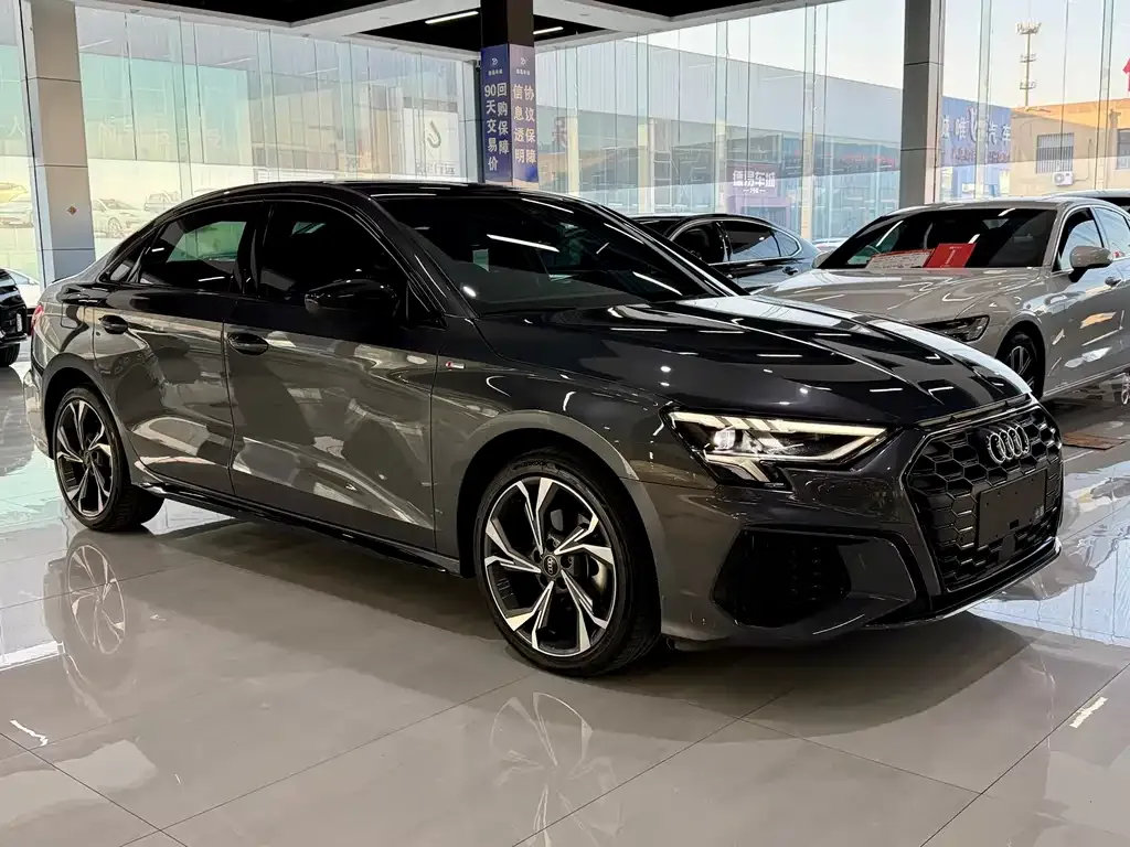 Audi A3 2023 из CN, фото 3