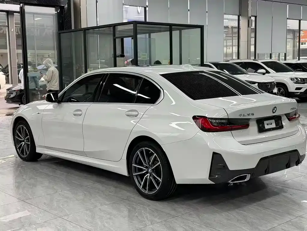 BMW 3 Series 2023 из CN, фото 5