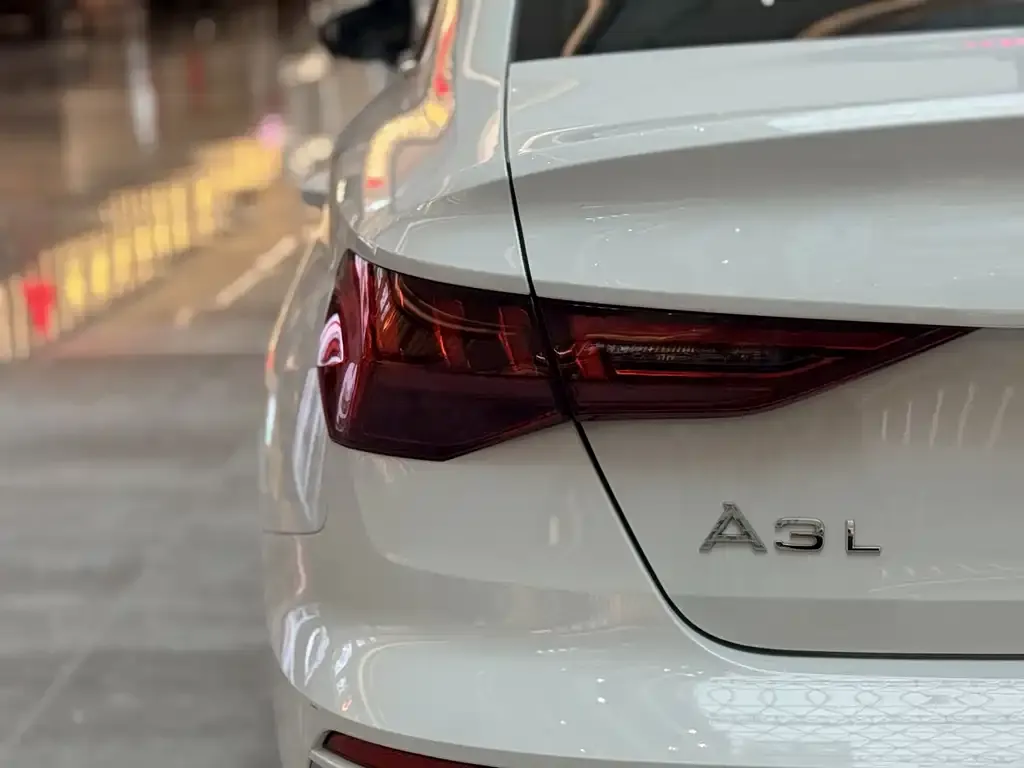 Audi A3 — фото 3