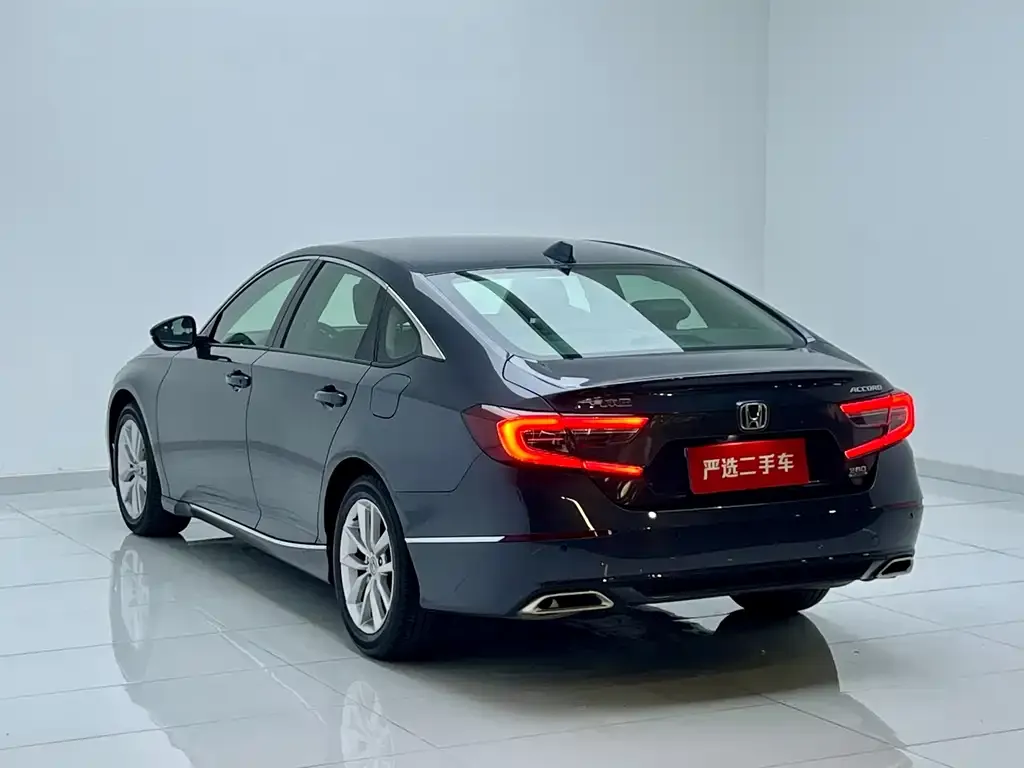 Honda Accord — фото 6