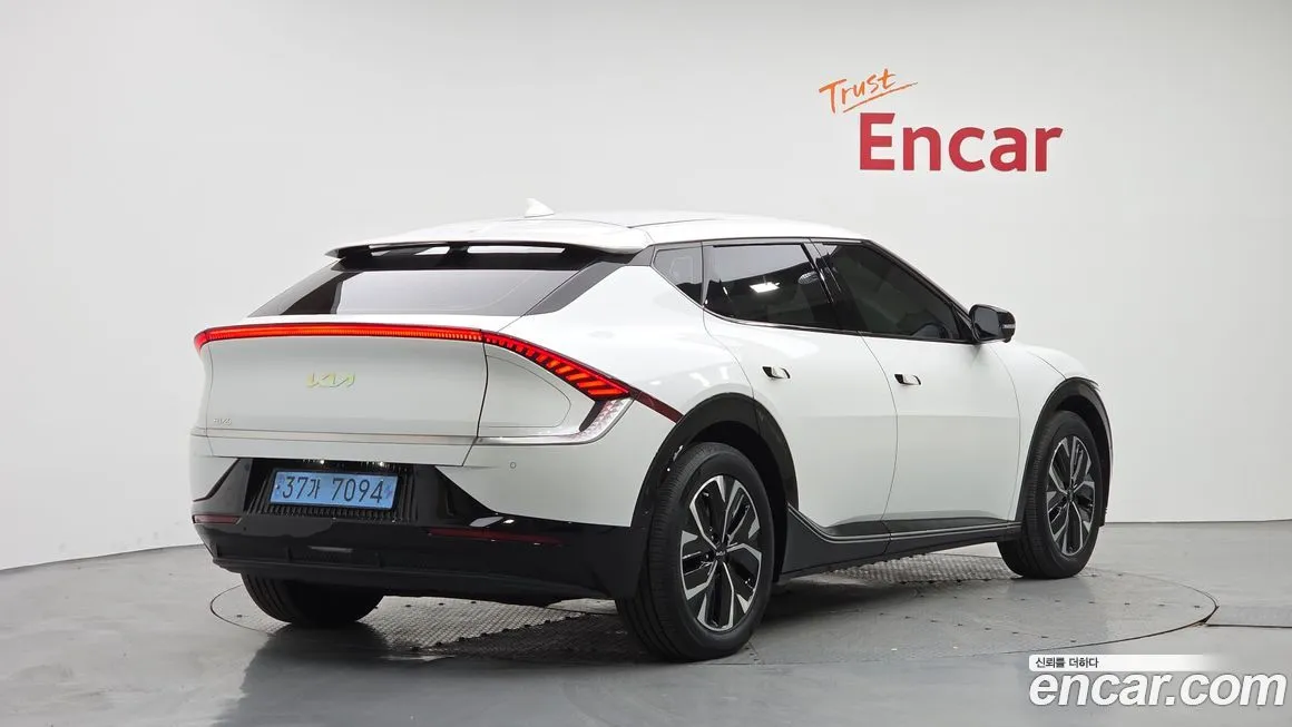 Kia EV6 — фото 2