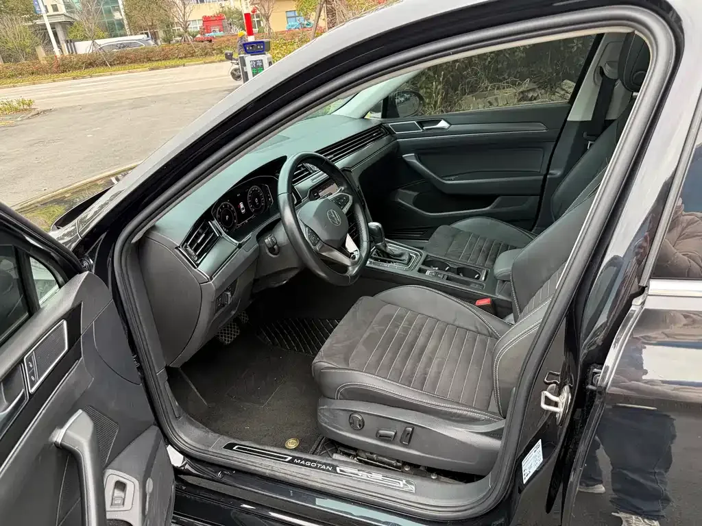 Volkswagen Magotan 2022 из CN, фото 8