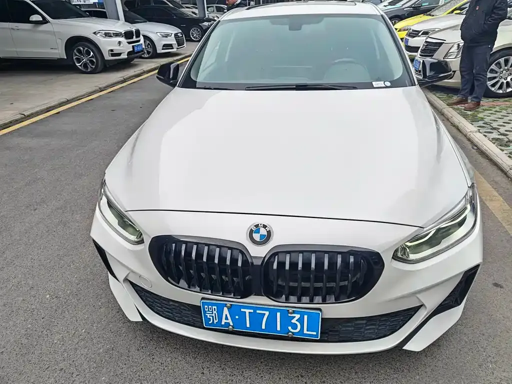 BMW 1 Series 2022 из CN, фото 3