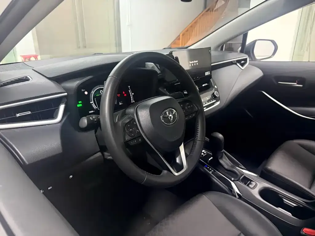 Toyota Corolla 2025 из CN, фото 6