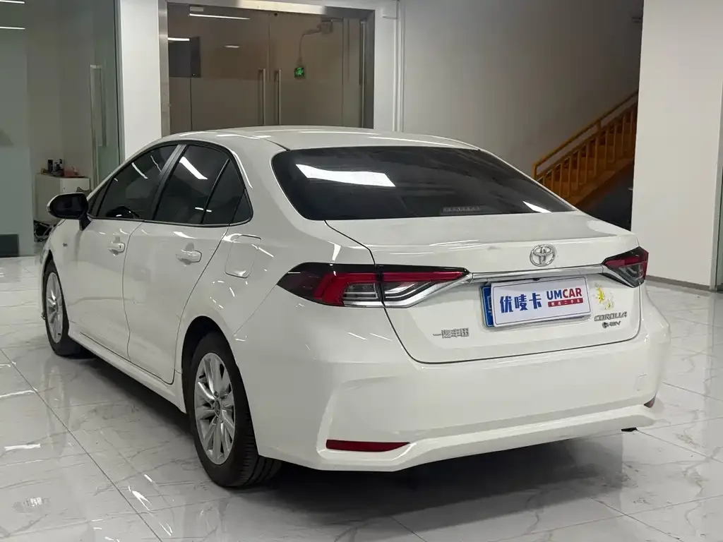 Toyota Corolla 2025 из CN, фото 8
