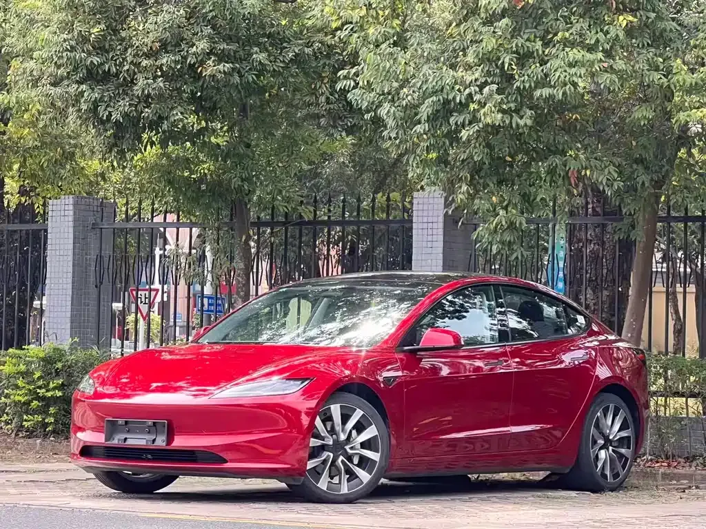 Tesla Model 3 2023 из CN, фото 1