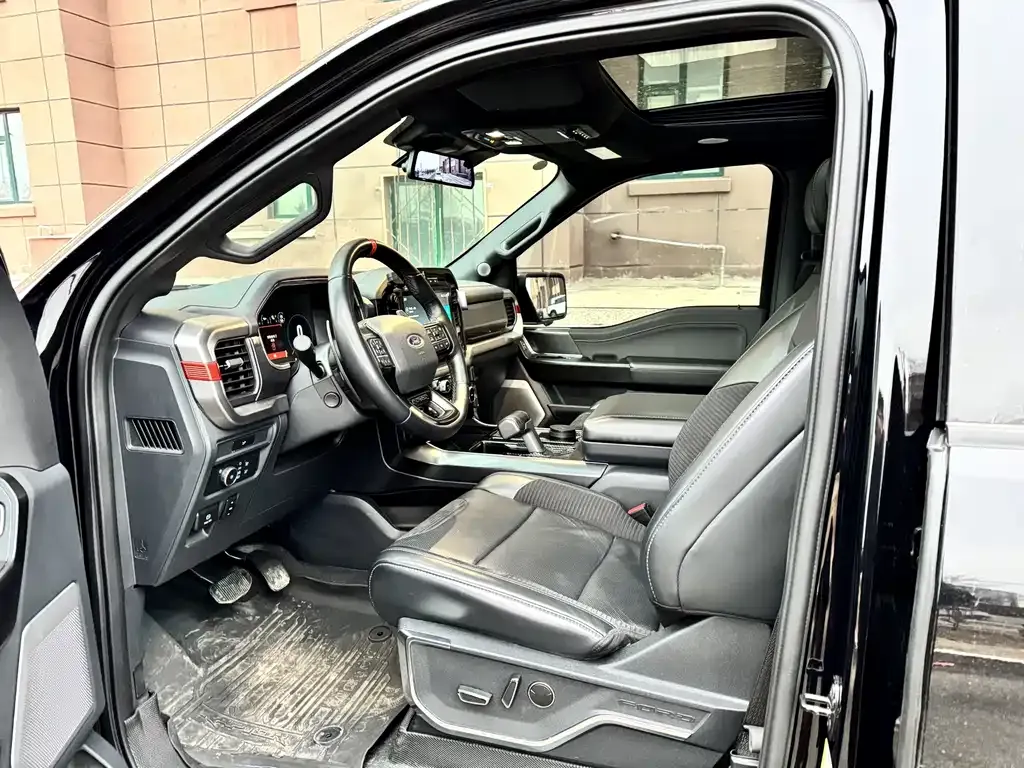 Ford F-150 Raptor — фото 9