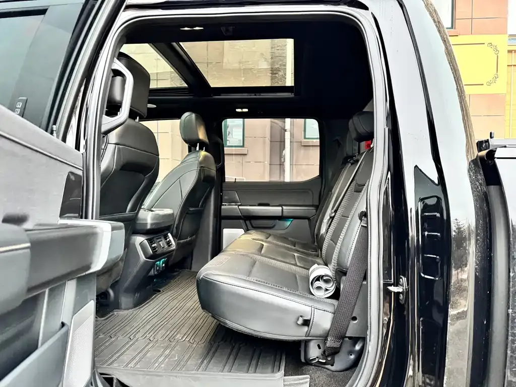 Ford F-150 Raptor — фото 6