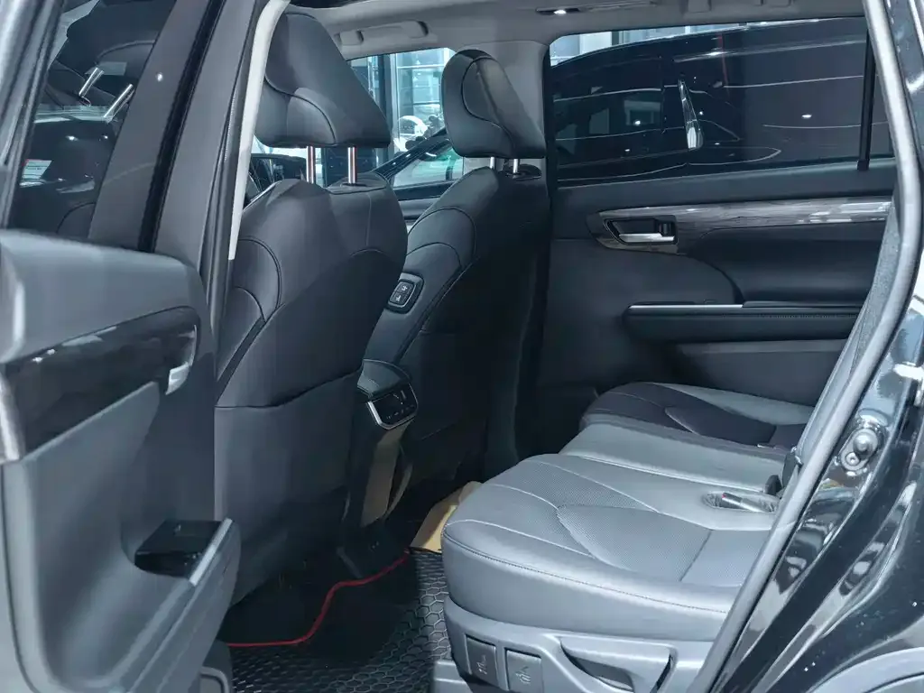 Toyota Highlander 2025 из CN, фото 6