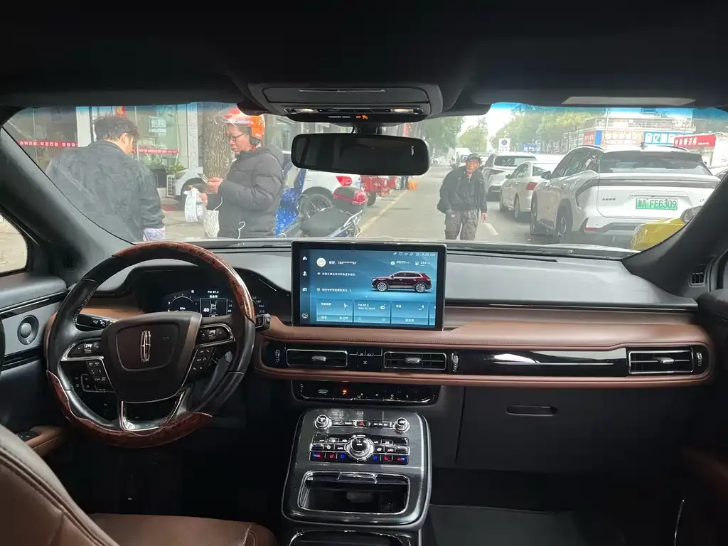 Lincoln Nautilus 2022 из CN, фото 5