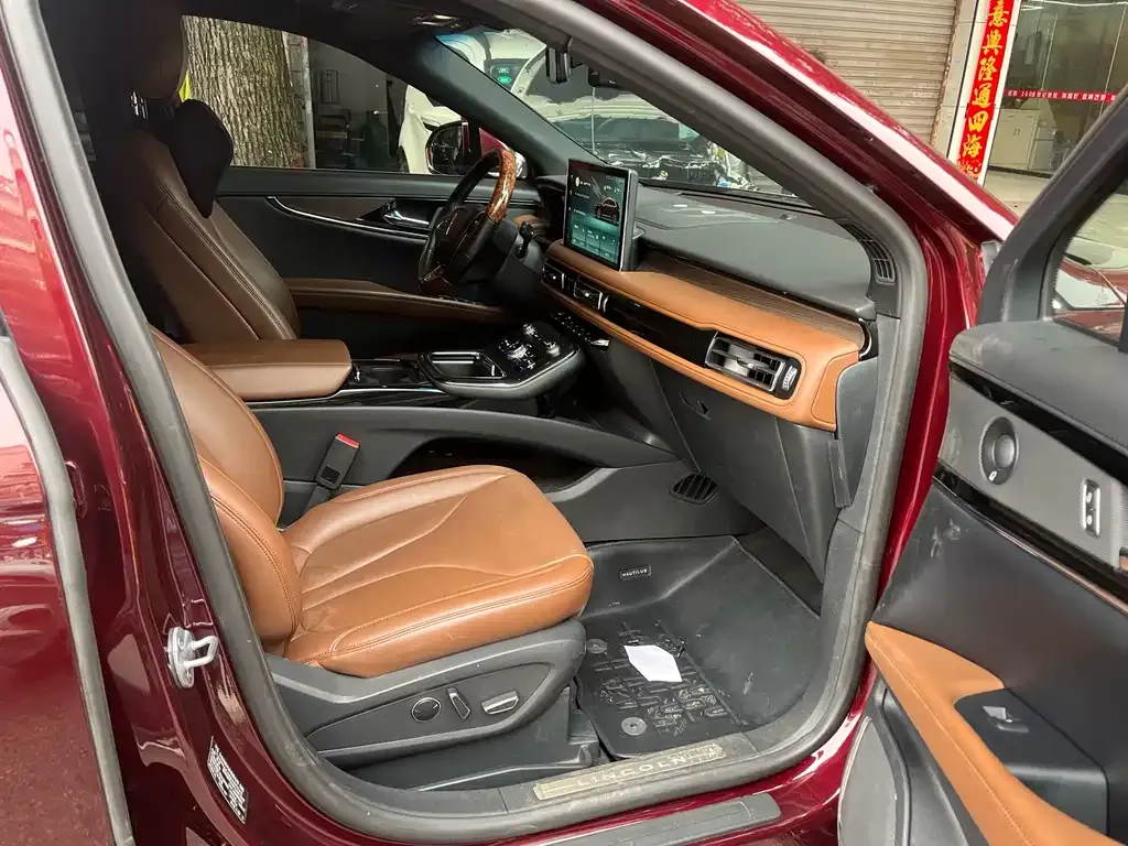 Lincoln Nautilus 2022 из CN, фото 3