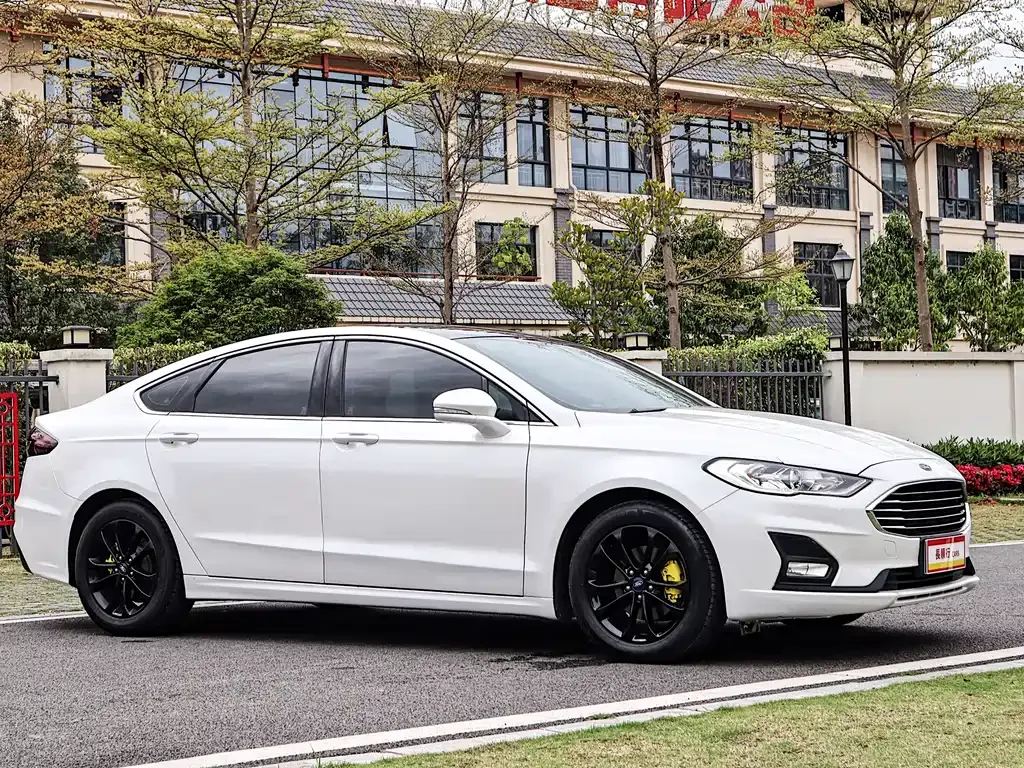 Ford Mondeo 2021 из CN, фото 8
