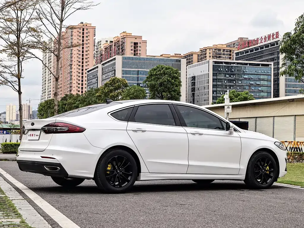 Ford Mondeo 2021 из CN, фото 10