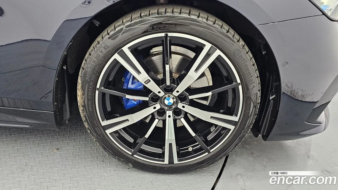 BMW 5-Series 2025 из KR, фото 7