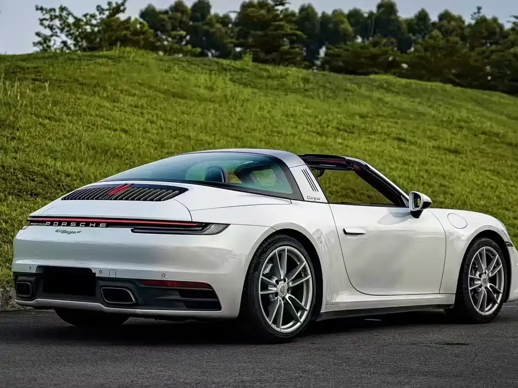 Porsche 911 2021 из CN, фото 7