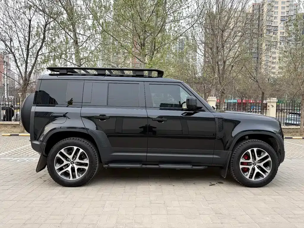 Land Rover Defender — фото 10