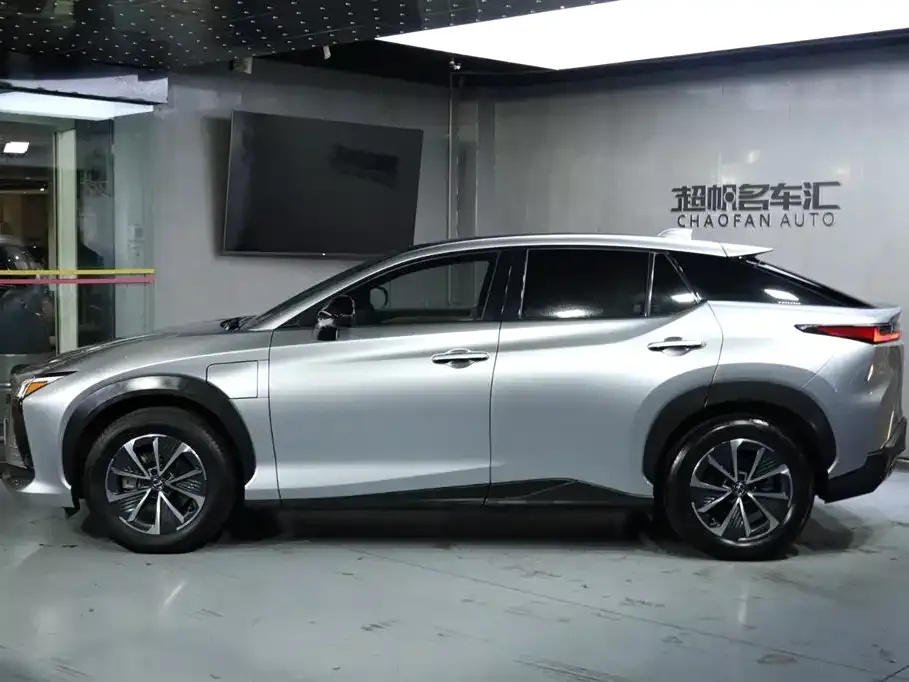 Lexus RZ 2023 из CN, фото 2