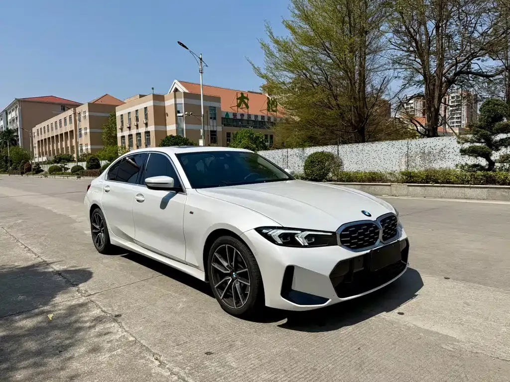 BMW 3 Series 2024 из CN, фото 10