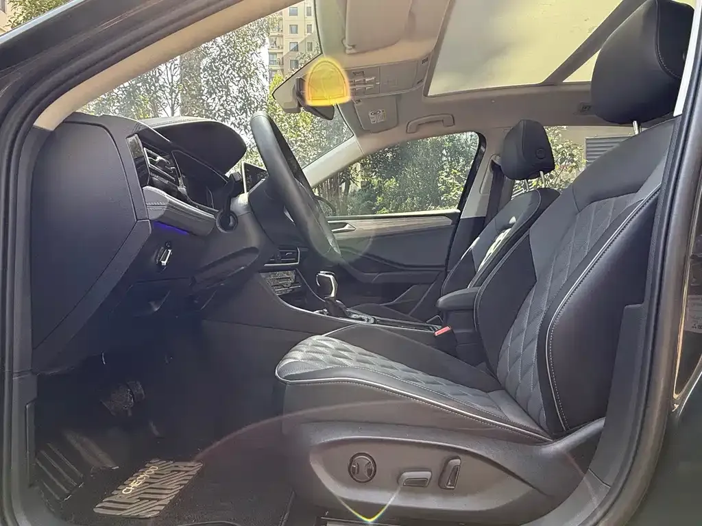 Volkswagen Sagitar 2024 из CN, фото 5