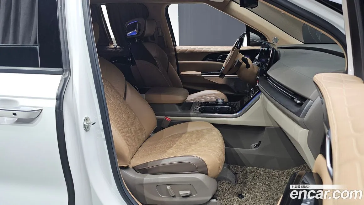 Kia Carnival 2023 из KR, фото 2