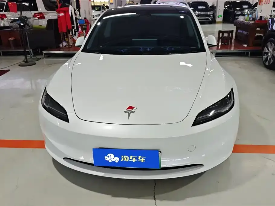 Tesla Model 3 — фото 3