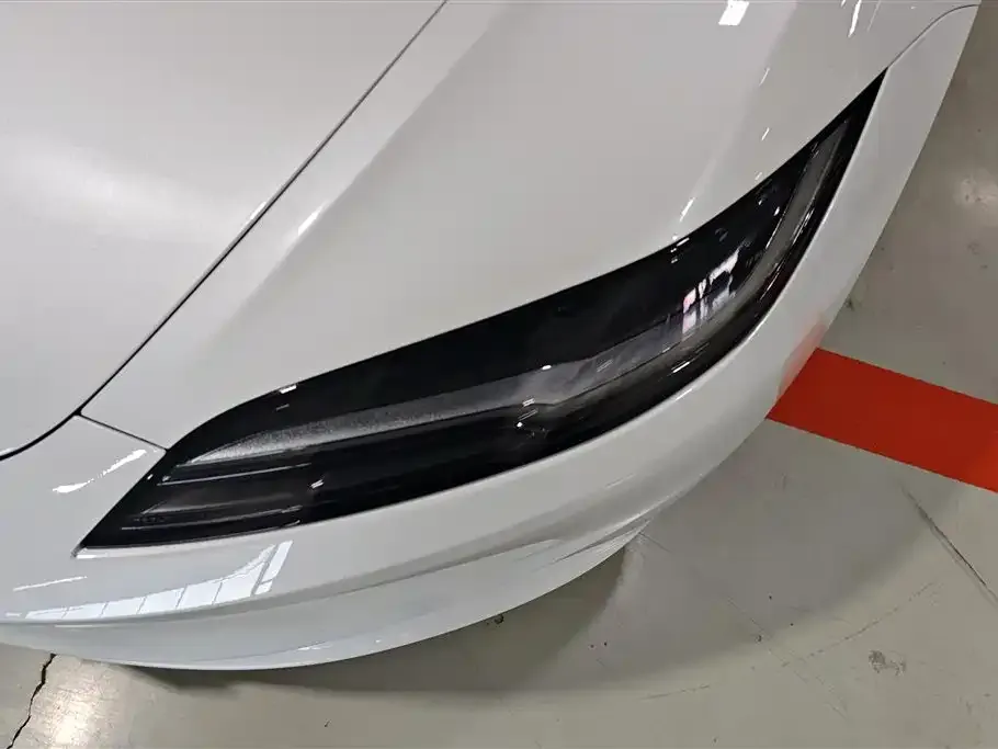Tesla Model 3 — фото 4