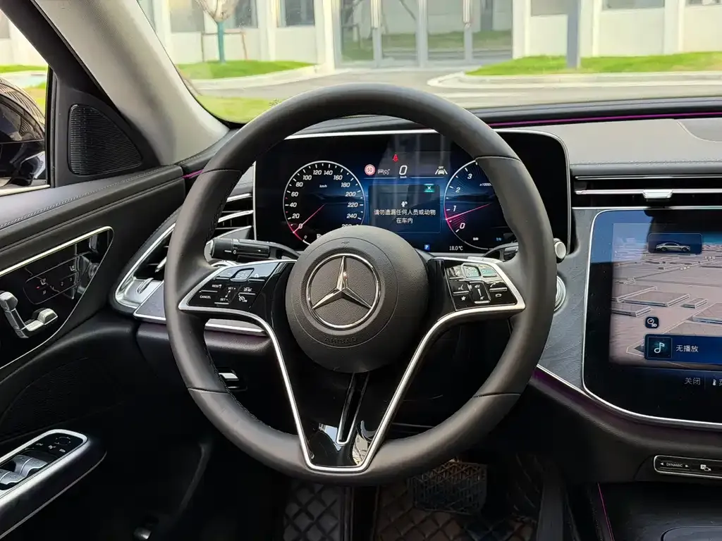 Mercedes-Benz E-Class (Import) — фото 10