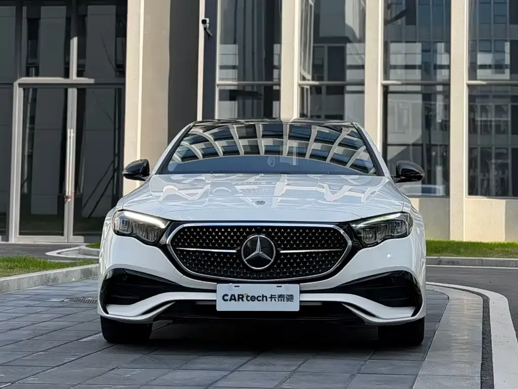 Mercedes-Benz E-Class (Import) — фото 4