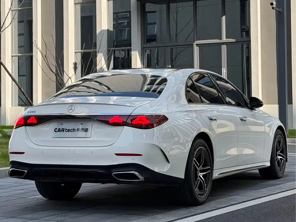 Mercedes-Benz E-Class (Import) — фото 9