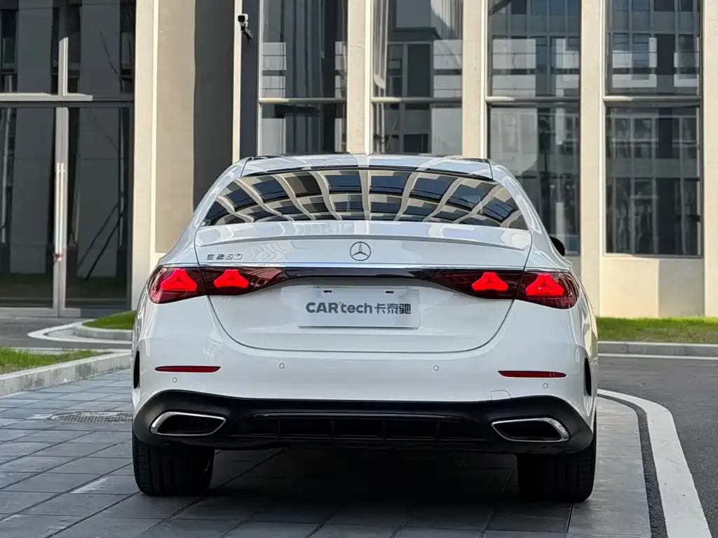Mercedes-Benz E-Class (Import) — фото 6