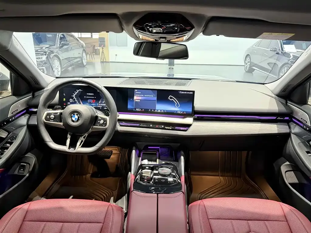 BMW 5 Series 2024 из CN, фото 3