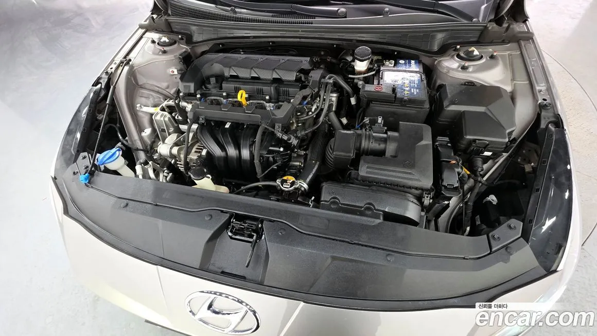Hyundai AVANTE — фото 10