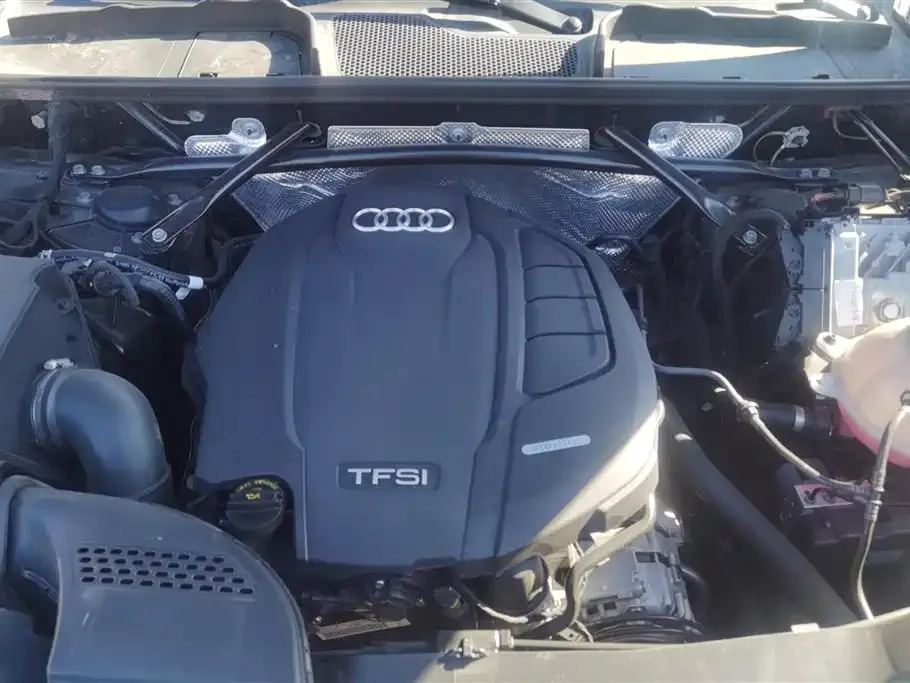 Audi Q5L Sportback — фото 10