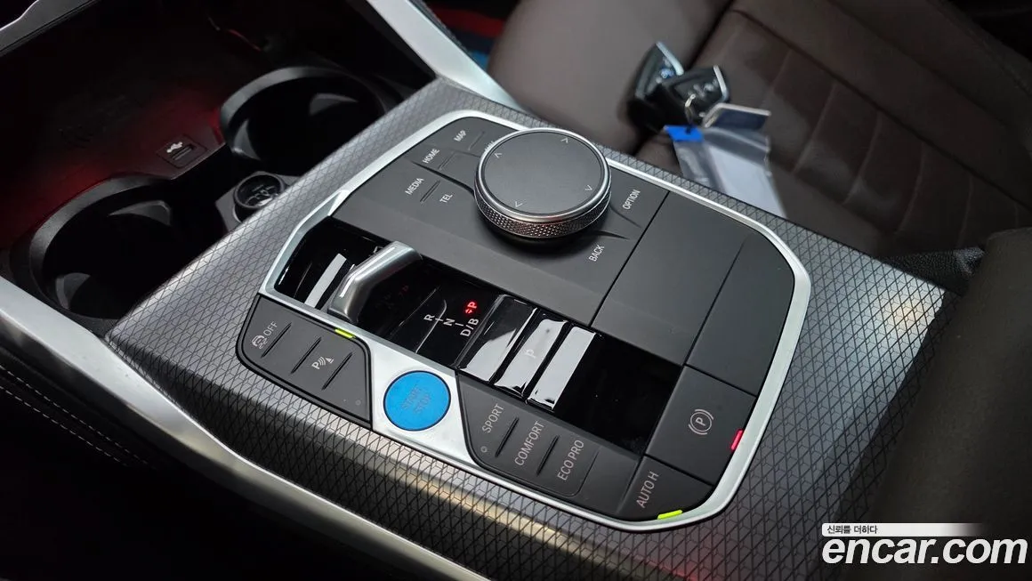 BMW i4 — фото 4