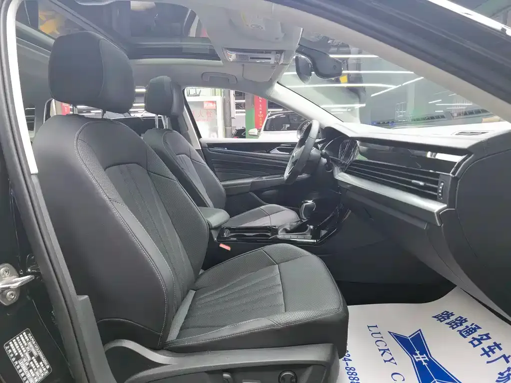 Volkswagen Passat 2025 из CN, фото 7