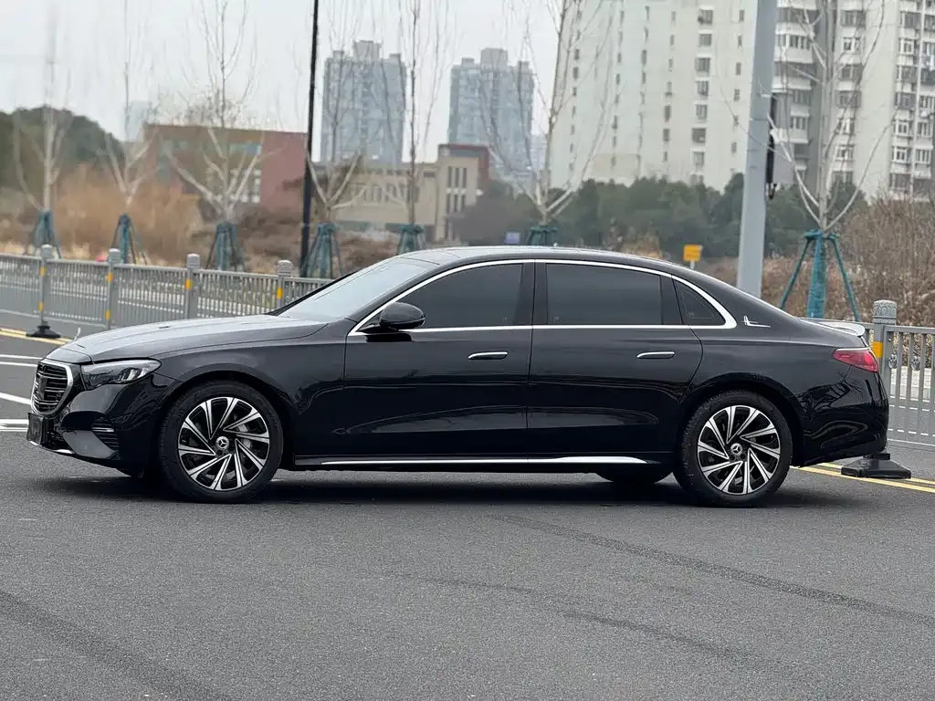 Mercedes-Benz E-Class 2025 из CN, фото 10