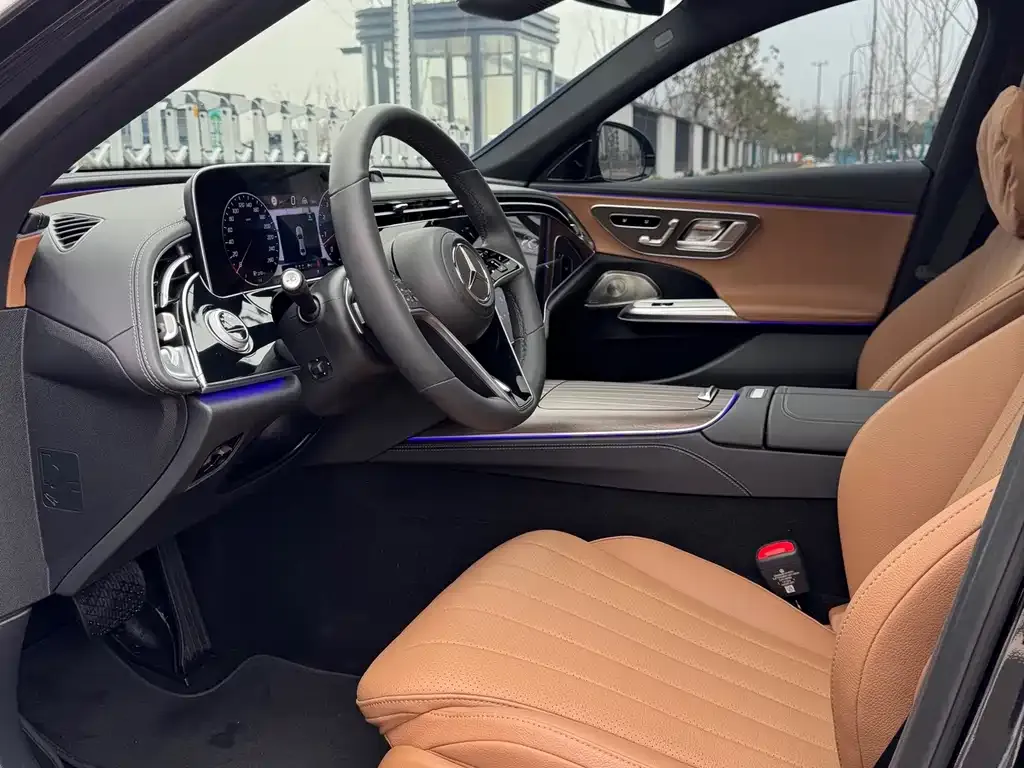 Mercedes-Benz E-Class 2025 из CN, фото 3