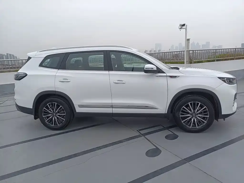 Chery Tiggo 8 PLUS — фото 4