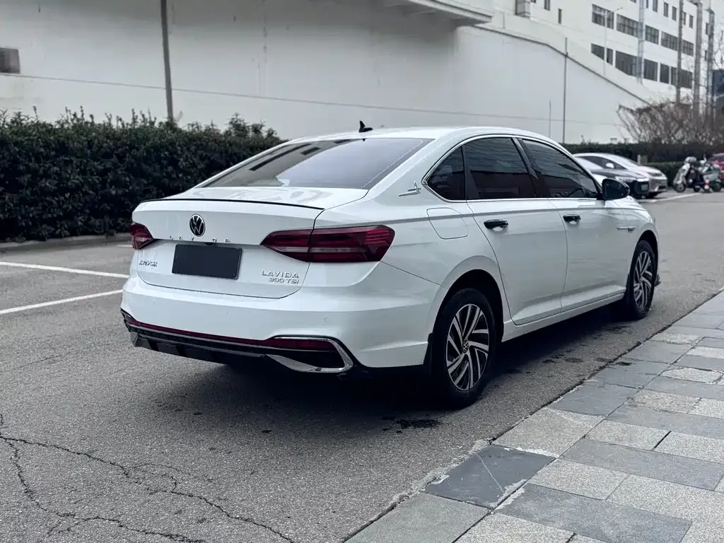 Volkswagen Lavida 2024 из CN, фото 5