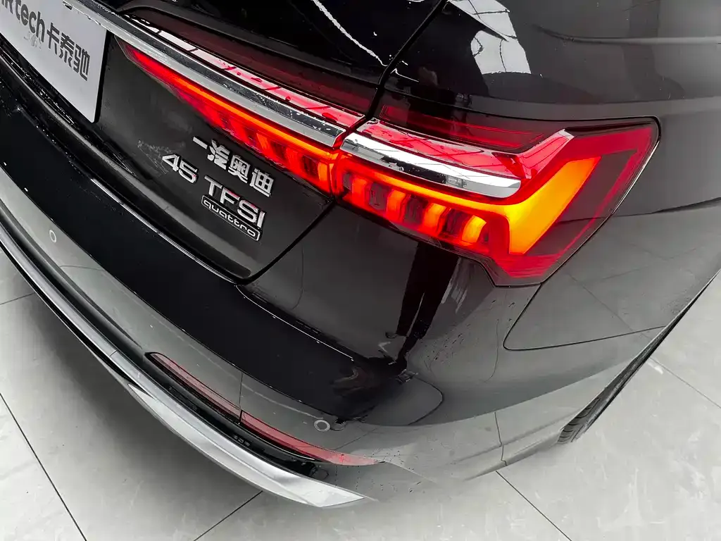 Audi A6L 2025 из CN, фото 10