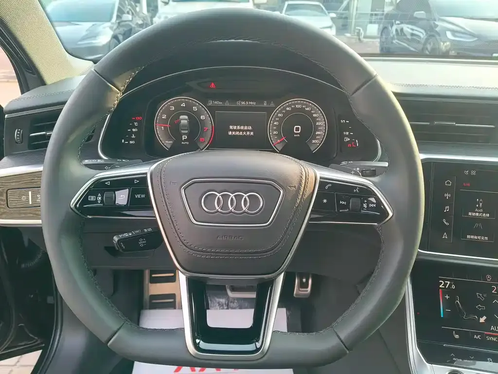 Audi A6L 2025 из CN, фото 4