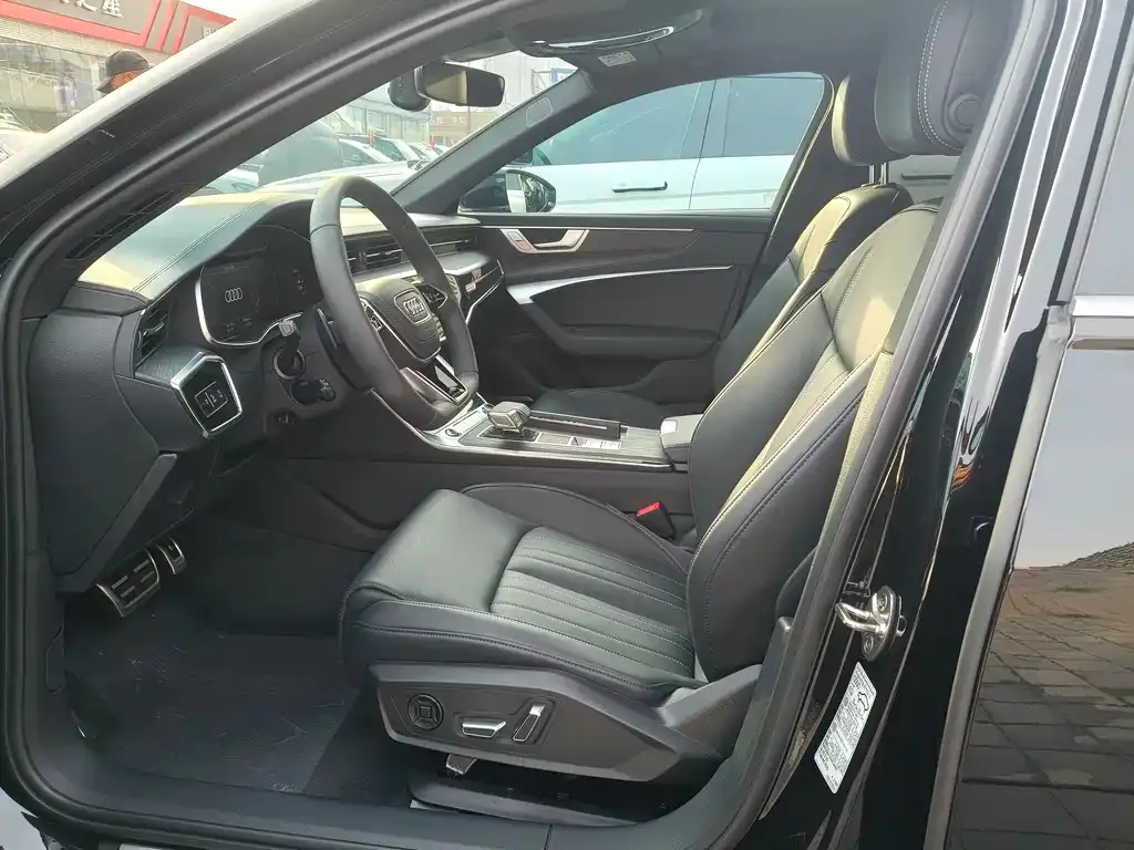 Audi A6L 2025 из CN, фото 3