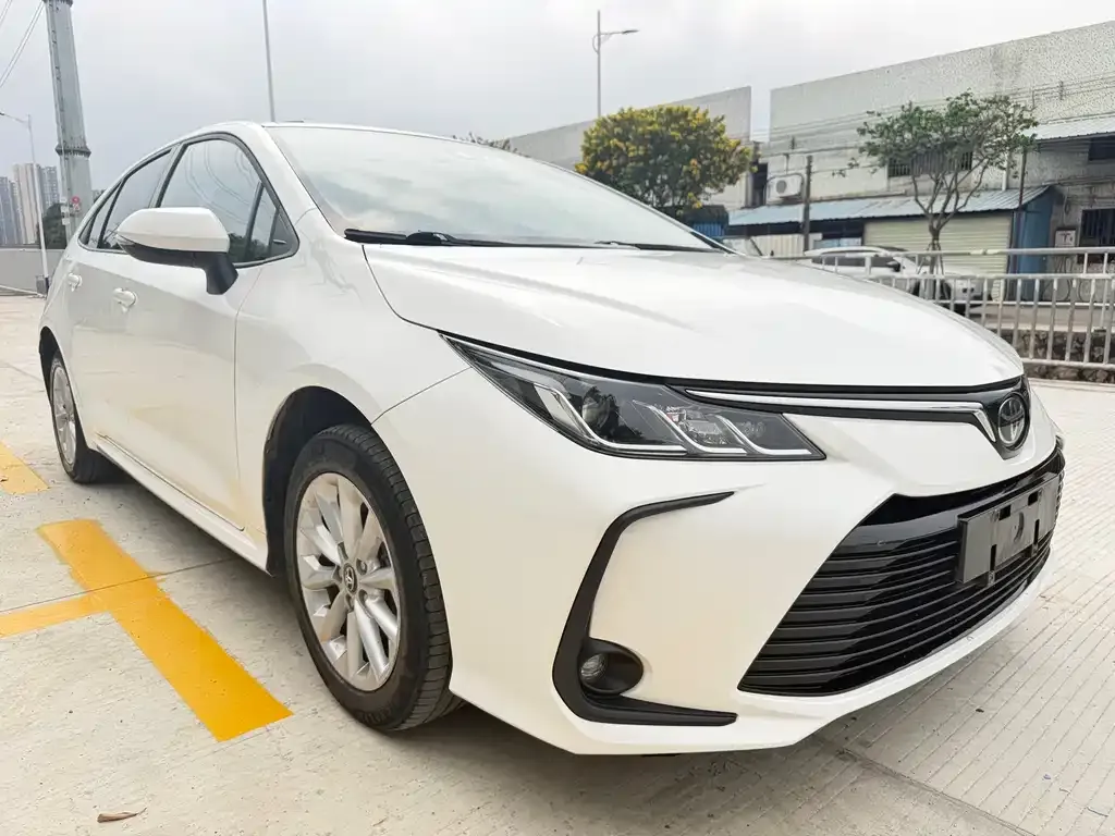 Toyota Corolla — фото 3