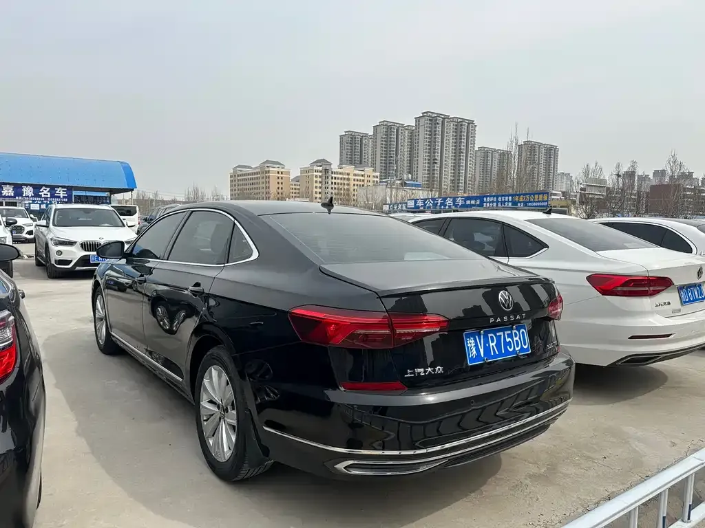 Volkswagen Passat — фото 5